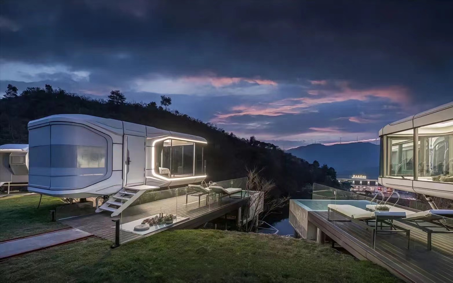 某旅游景點定制的名宿太空艙